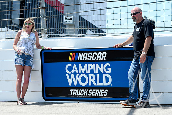 AUTO: JUN 05 NASCAR Cup Series Enjoy Illinois 300 Presented by TicketSmarter