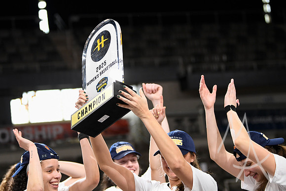 COLLEGE BASKETBALL: MAR 11 Women's Horizon League Championship Green Bay vs Fort Wayne