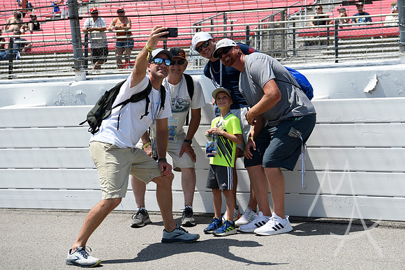 AUTO: JUN 05 NASCAR Cup Series Enjoy Illinois 300 Presented by TicketSmarter