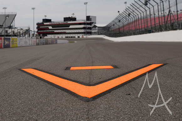 AUTO: MAY 31 NASCAR Craftsman Truck Series Toyota 200