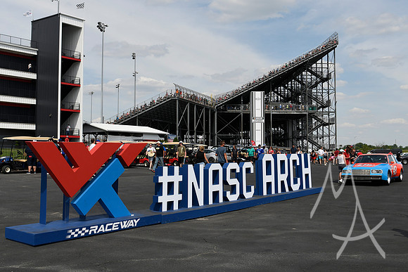 AUTO: JUN 05 NASCAR Cup Series Enjoy Illinois 300 Presented by TicketSmarter