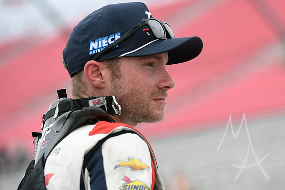 AUTO: MAY 31 NASCAR Craftsman Truck Series Toyota 200