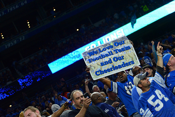 NFL: OCT 16 Rams at Lions