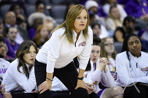 COLLEGE BASKETBALL: MAR 08 WomenÕs Ohio Valley Championship Tennessee Tech vs Lindenwood
