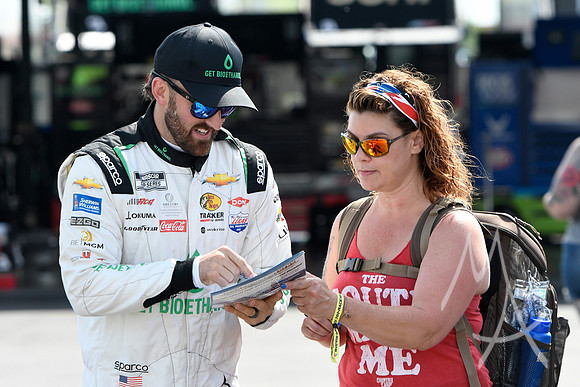 AUTO: JUN 04 NASCAR Cup Series Enjoy Illinois 300 Presented by TicketSmarter