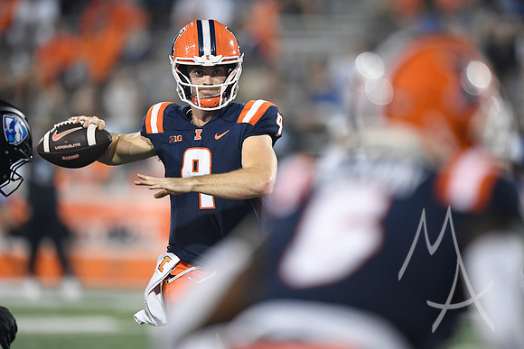 COLLEGE FOOTBALL: AUG 29 Eastern Illinois at Illinois