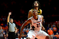 NCAA BASKETBALL: NOV 21 Winthrop at Illinois