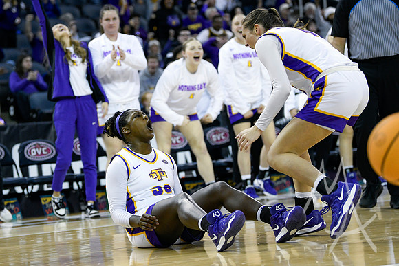 COLLEGE BASKETBALL: MAR 08 WomenÕs Ohio Valley Championship Tennessee Tech vs Lindenwood