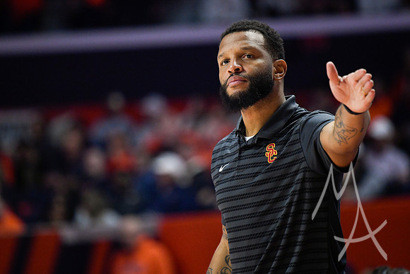 COLLEGE BASKETBALL: JAN 11 USC at Illinois