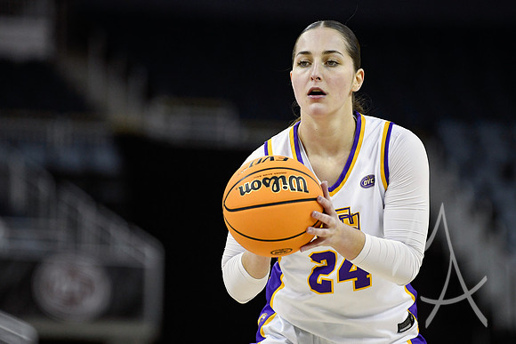 COLLEGE BASKETBALL: MAR 08 WomenÕs Ohio Valley Championship Tennessee Tech vs Lindenwood