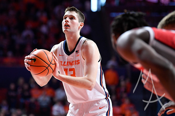 COLLEGE BASKETBALL: FEB 02 Ohio State at Illinois
