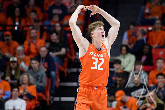 COLLEGE BASKETBALL: FEB 25 Iowa at Illinois