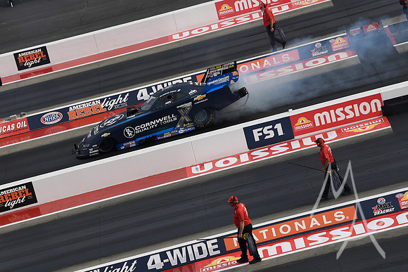 AUTO: APR 27 NHRA American Rebel Light 4-Wide Nationals