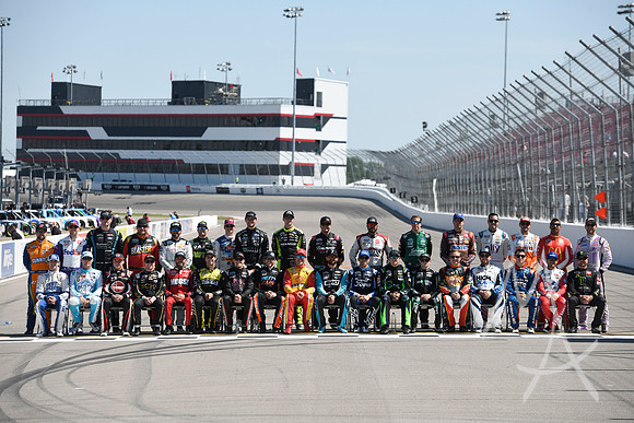 AUTO: JUN 03 NASCAR Cup Series Enjoy Illinois 300 Presented by TicketSmarter