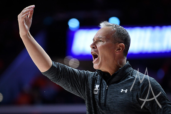 COLLEGE BASKETBALL: JAN 26 Northwestern at Illinois