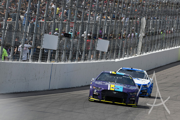 AUTO: JUN 05 NASCAR Cup Series Enjoy Illinois 300 Presented by TicketSmarter