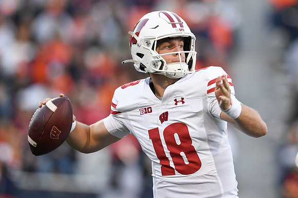 COLLEGE FOOTBALL: OCT 21 Wisconsin at Illinois