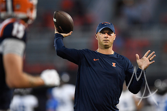 COLLEGE FOOTBALL: AUG 29 Eastern Illinois at Illinois