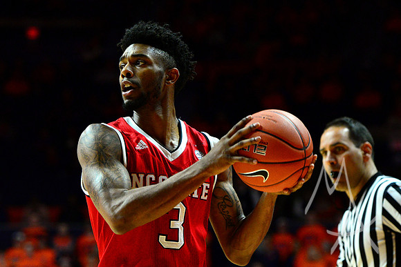 NCAA BASKETBALL: NOV 29 NC State at Illinois