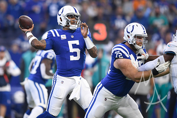 NFL: OCT 20 Dolphins at Colts