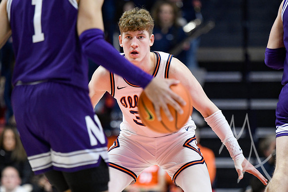 COLLEGE BASKETBALL: JAN 26 Northwestern at Illinois
