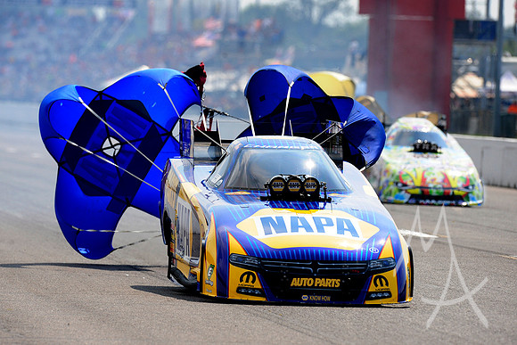 AUTO: SEP 25 NHRA - AAA Insurance Midwest Nationals