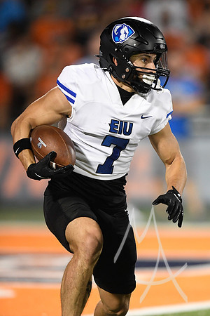 COLLEGE FOOTBALL: AUG 29 Eastern Illinois at Illinois
