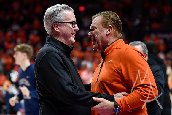COLLEGE BASKETBALL: FEB 25 Iowa at Illinois