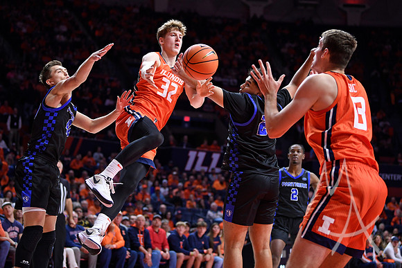 COLLEGE BASKETBALL: NOV 04 Eastern Illinois at Illinois