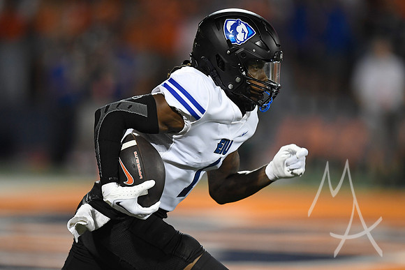 COLLEGE FOOTBALL: AUG 29 Eastern Illinois at Illinois