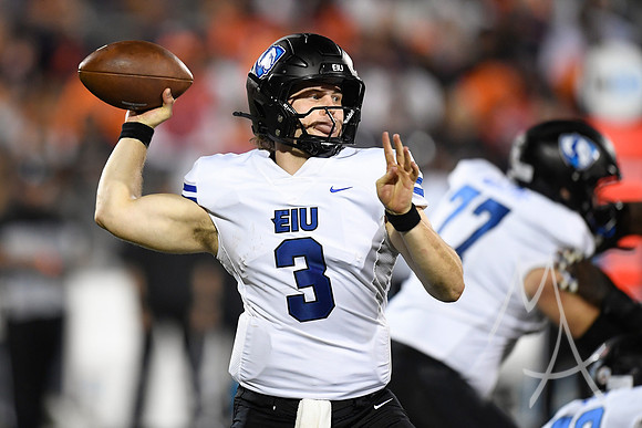 COLLEGE FOOTBALL: AUG 29 Eastern Illinois at Illinois