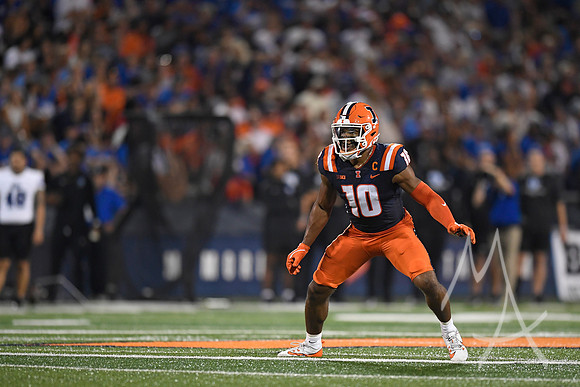 COLLEGE FOOTBALL: AUG 29 Eastern Illinois at Illinois