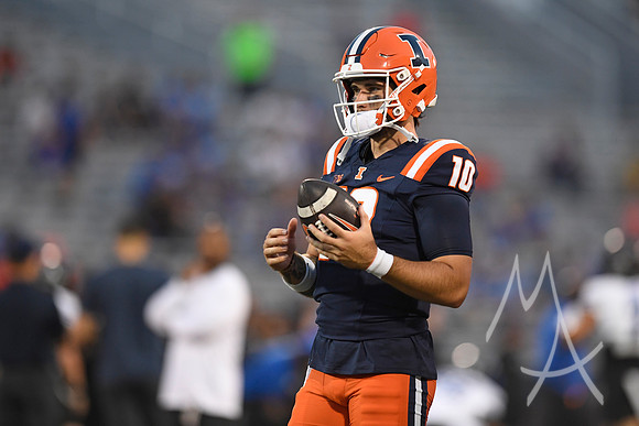 COLLEGE FOOTBALL: AUG 29 Eastern Illinois at Illinois