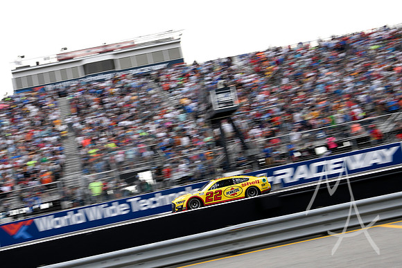 AUTO: JUN 05 NASCAR Cup Series Enjoy Illinois 300 Presented by TicketSmarter