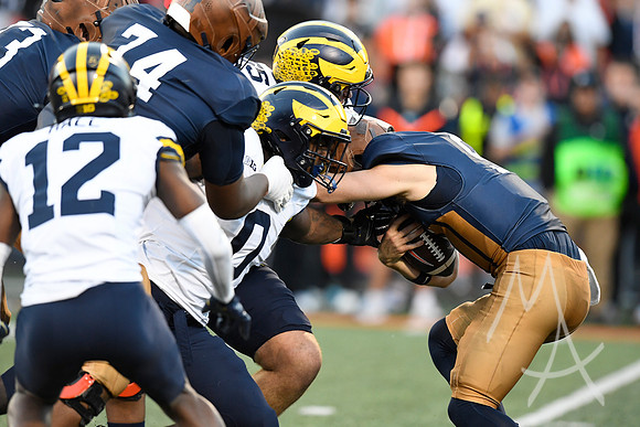COLLEGE FOOTBALL: OCT 19 Michigan at Illinois