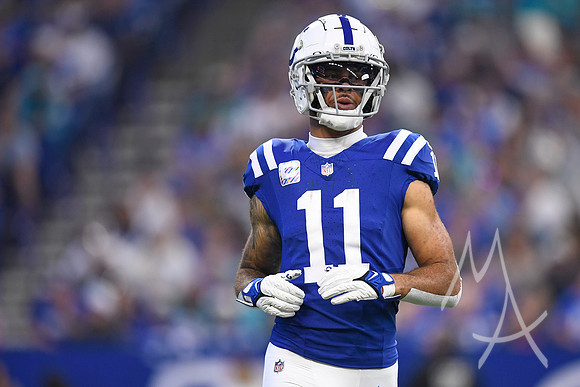 NFL: OCT 20 Dolphins at Colts
