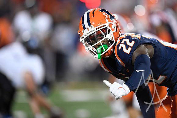 COLLEGE FOOTBALL: AUG 29 Eastern Illinois at Illinois