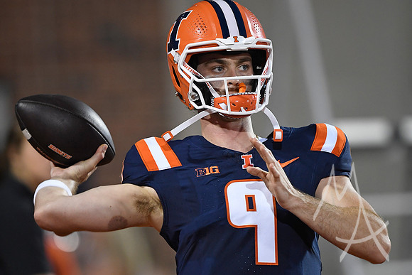 COLLEGE FOOTBALL: AUG 29 Eastern Illinois at Illinois