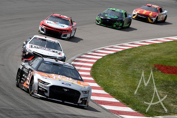 AUTO: JUN 05 NASCAR Cup Series Enjoy Illinois 300 Presented by TicketSmarter